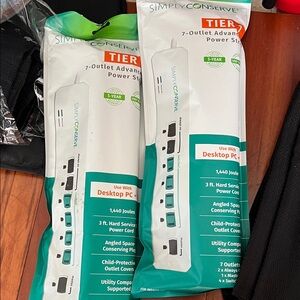 Two Simply Conserve 7-Outlet Power Strip - White/Teal